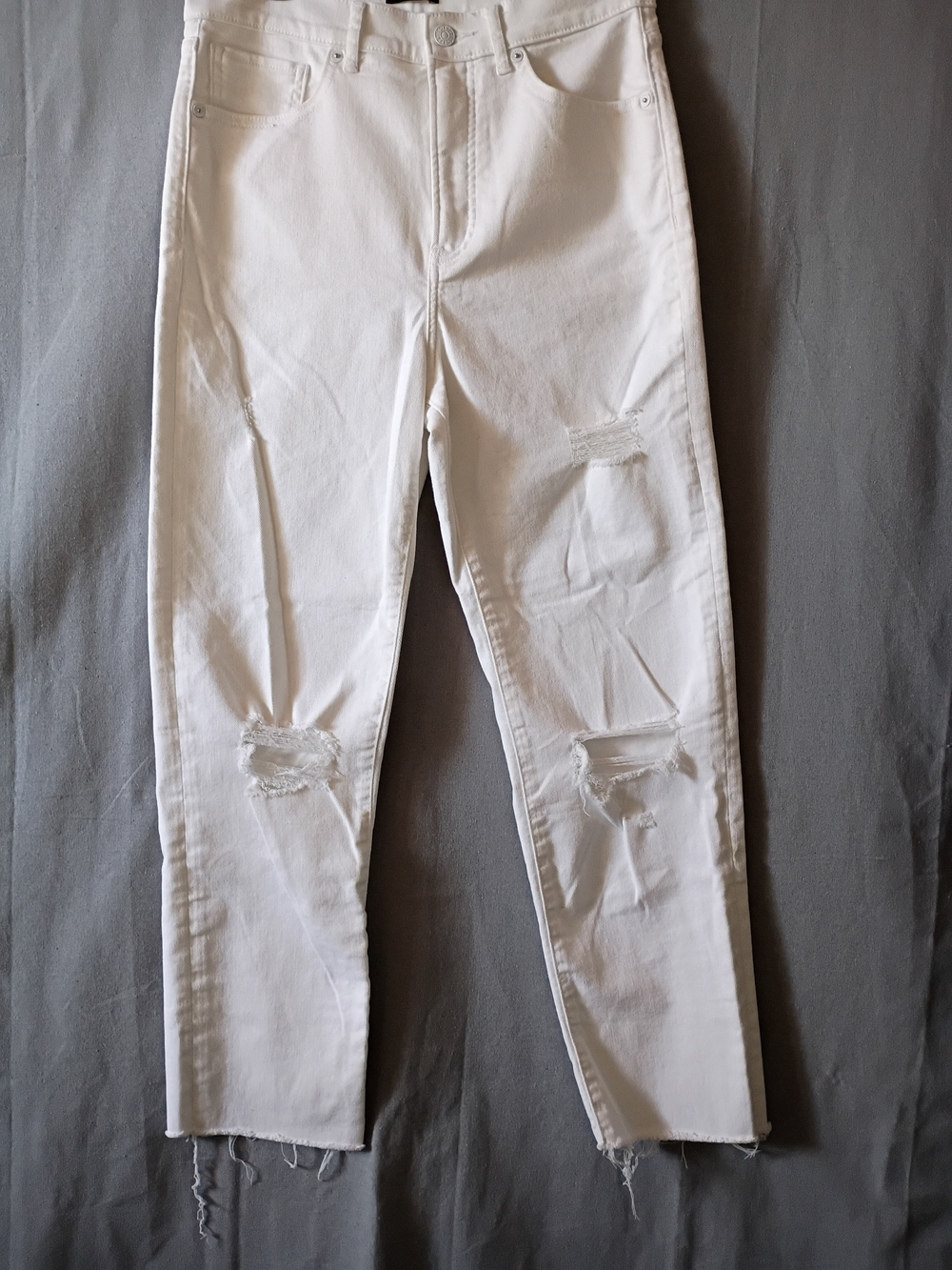 Express Mom Jean White Distressed Super High-Rise ,Ankle Straight Jeans Size 6R - Picture 4 of 12